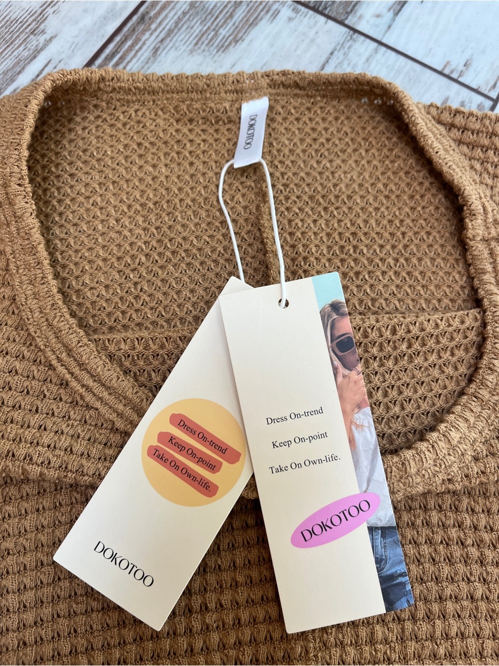 Dokotoo Waffle Knit Long Sleeve Shirt Womens Large NWT Brown Tan Side Slit Tee - Picture 7 of 10